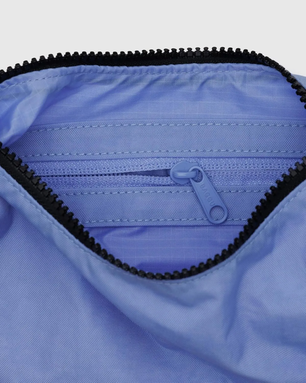 BAGGU Small Nylon Crescent Bag