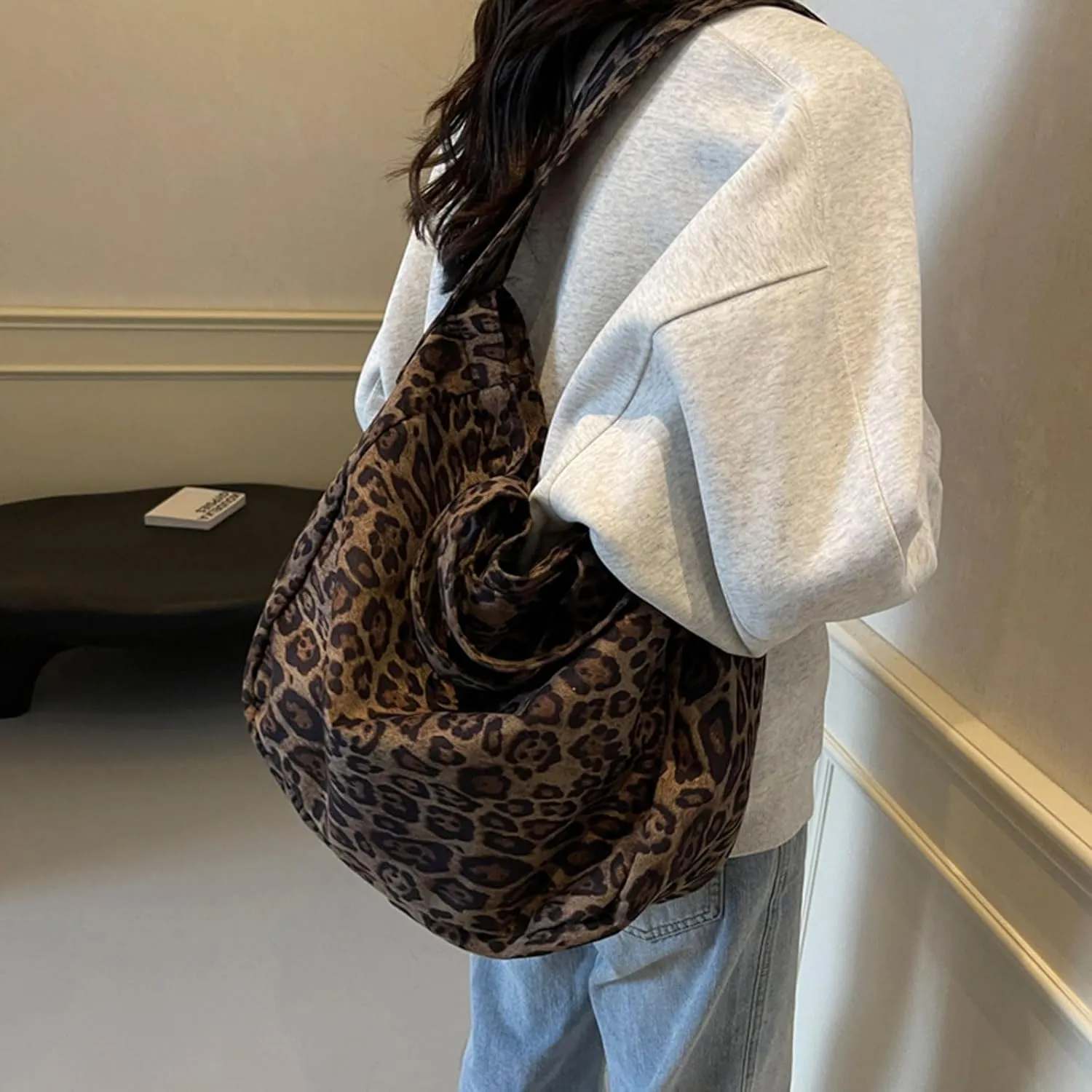 Casual Leopard Print Canvas Messenger Bag Chic Crossbody Bag Shoulder Hobo Bag Large Tote Laptop Bag Travel Daypacks