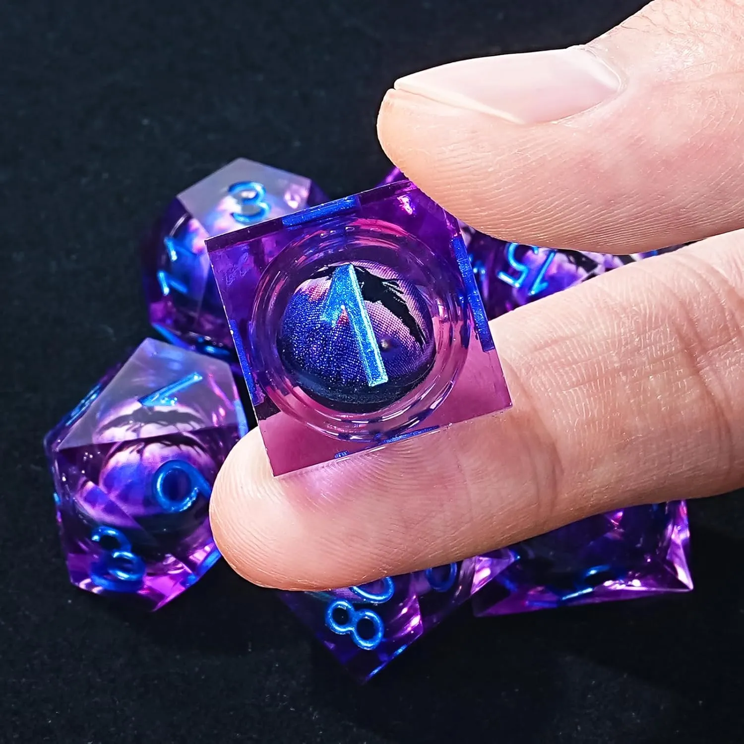 Dragon Eye DND Dice Set D&D 7 Pcs Resin Liquid Core Polyhedral RPG D&d Dice Set with Gift Box, Dungeons and Dragons Dice Set for Role Playing Table Game D20 D12 D10 D8 D6 D4 D%
