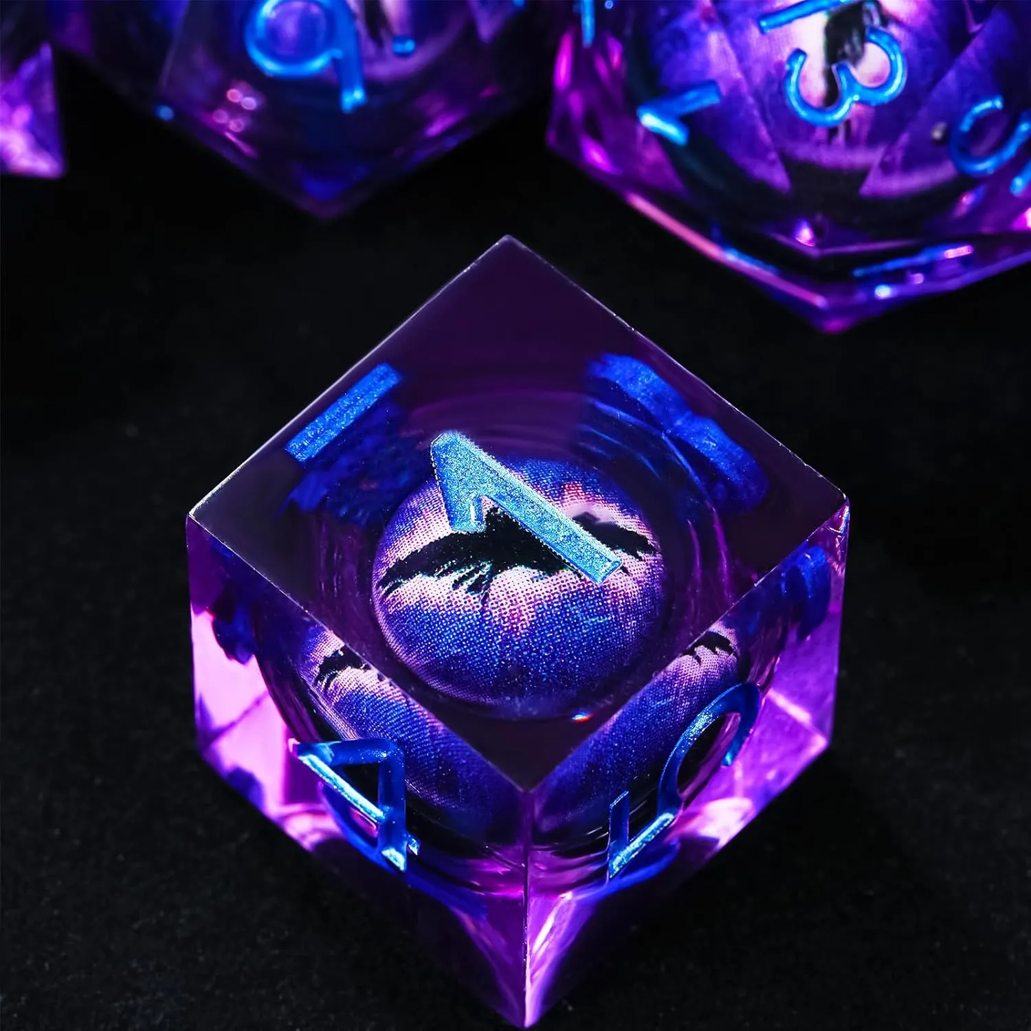 Dragon Eye DND Dice Set D&D 7 Pcs Resin Liquid Core Polyhedral RPG D&d Dice Set with Gift Box, Dungeons and Dragons Dice Set for Role Playing Table Game D20 D12 D10 D8 D6 D4 D%