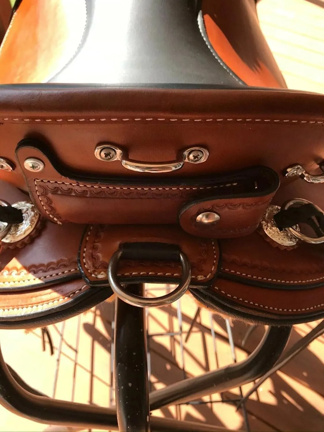 English Western Endurance Genuine Leather Saddle Western Trail Beautifully Hand Made Collection Horse Leather Saddle Travel Comfortable Seat Saddle