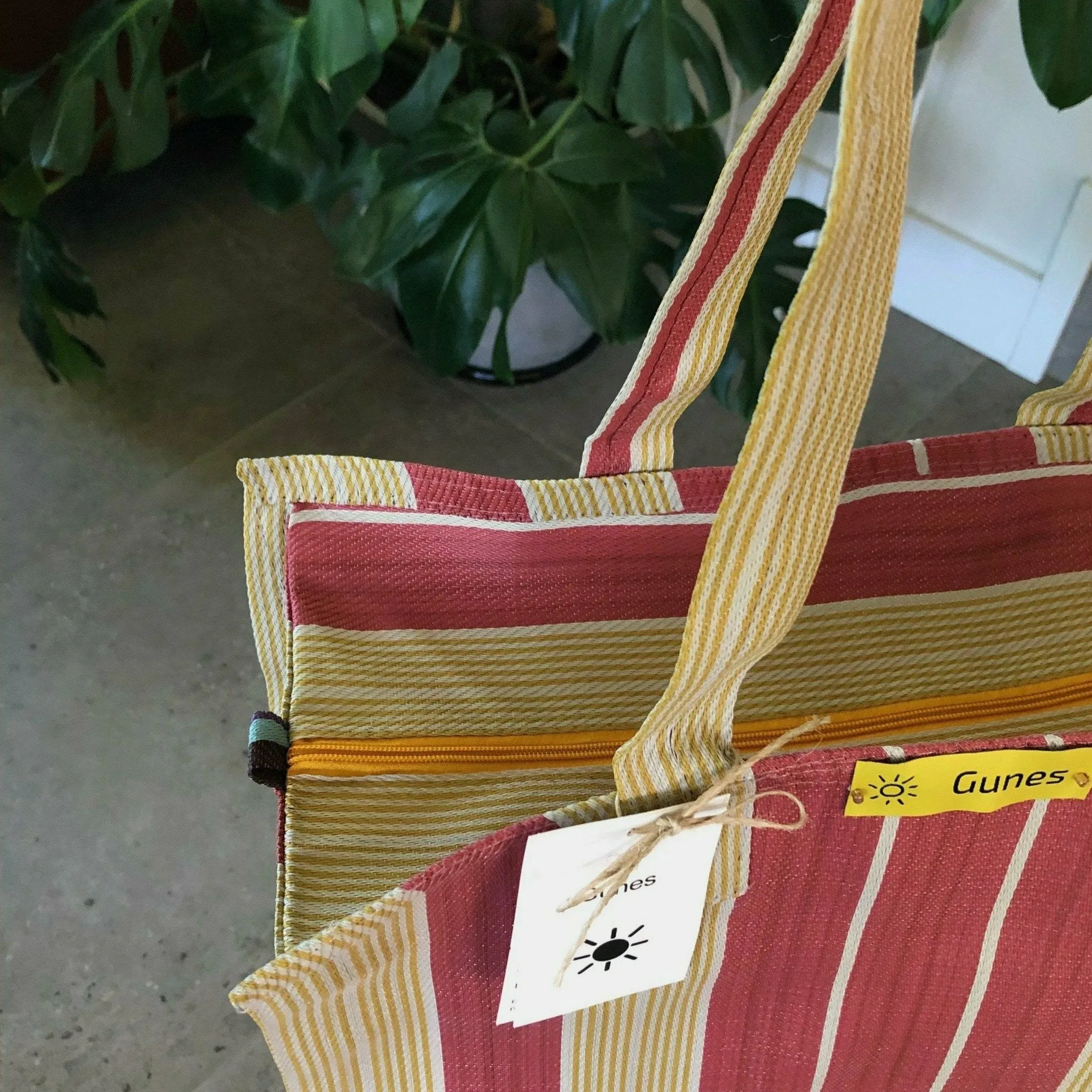 Gunes Flight Tote