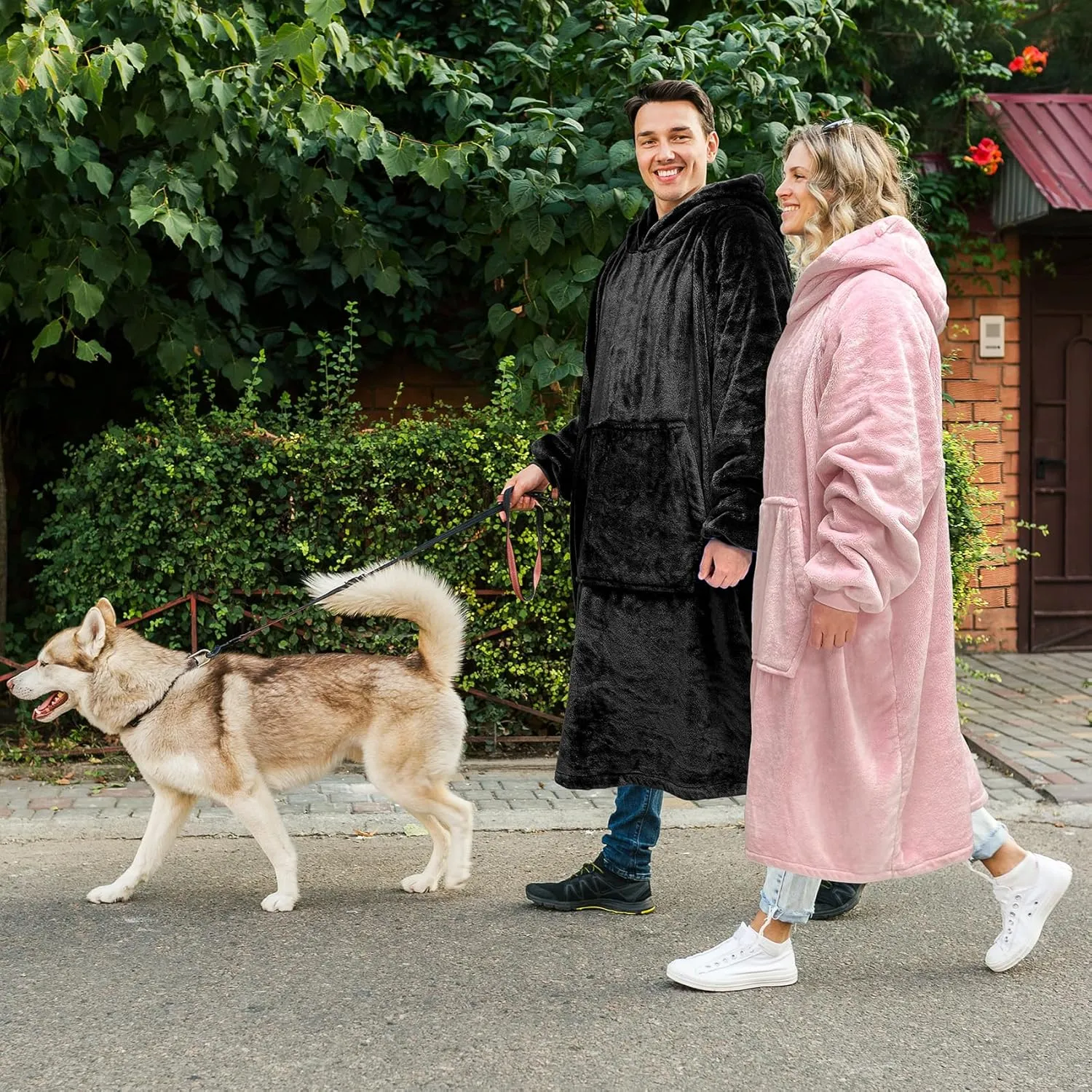KPBLIS Wearable Blanket Hoodie Gifts for Women and Men, Oversized Hooded Blankets Sweatshirt Adult Birthday Gifts for Mom Girlfriend Gifts, Cozy Fleece Blanket with Sleeves and Giant Pocket, Pink