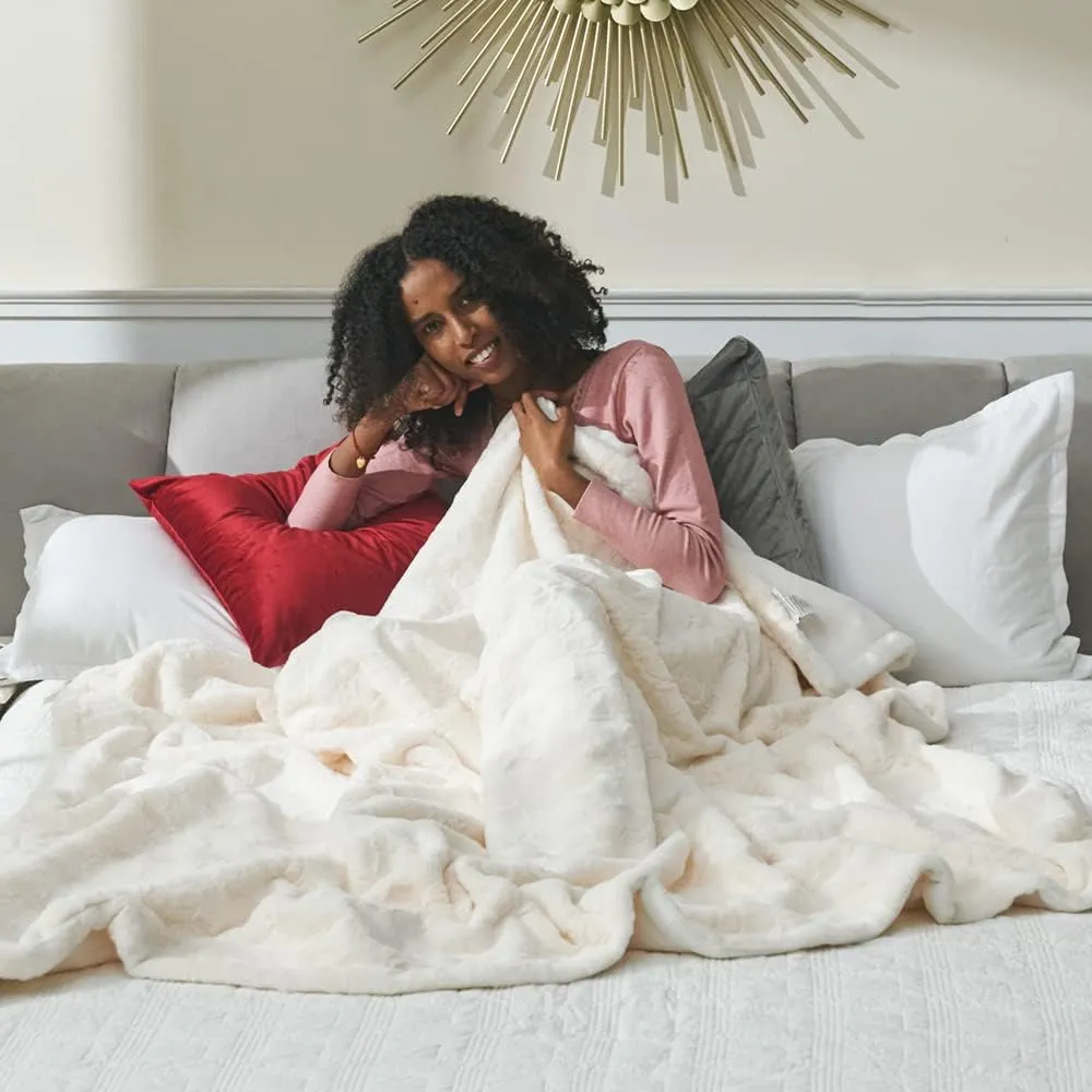 Krifey Oversized Faux Fur Blanket, Super Soft Cozy Blanket, Luxury Fluffy Throw Blanket Fuzzy Bed Throw, Plush Christmas Blanket Gift for Women, Cream 60" x 80"
