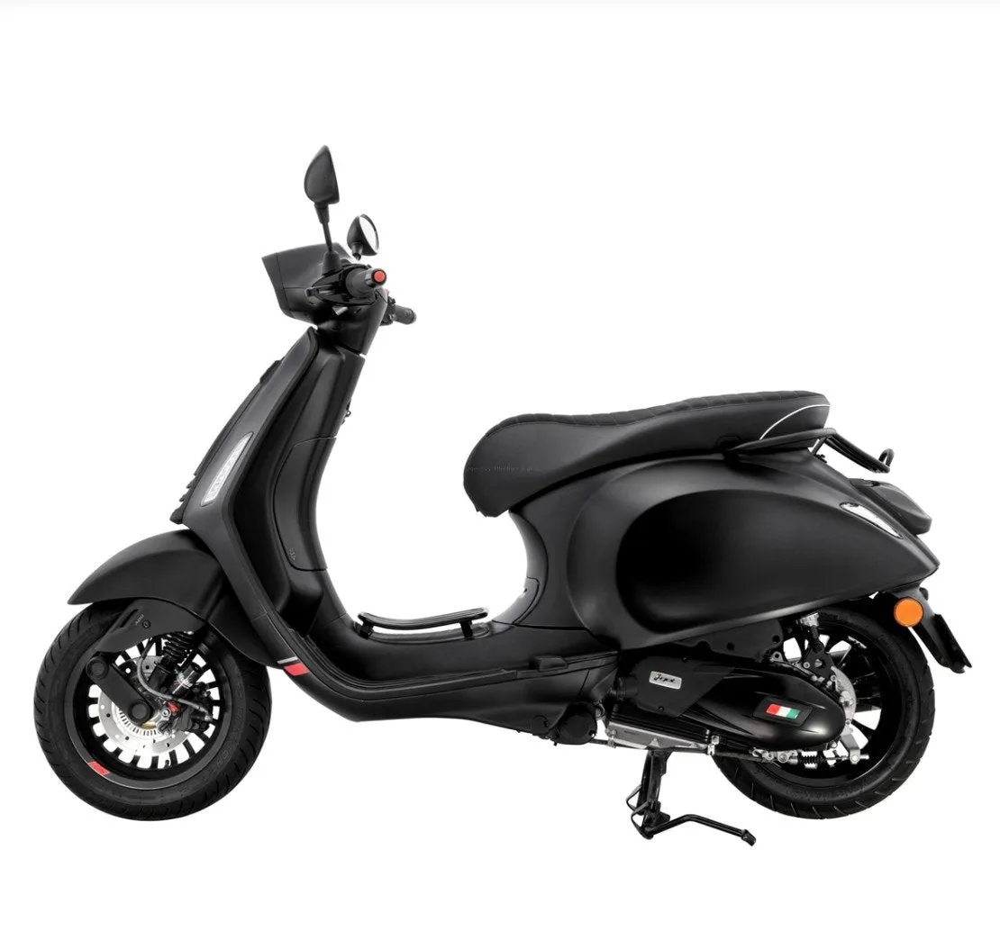 Luggage carrier floor board Gloss/Matt Black | Vespa Sprint / Primavera