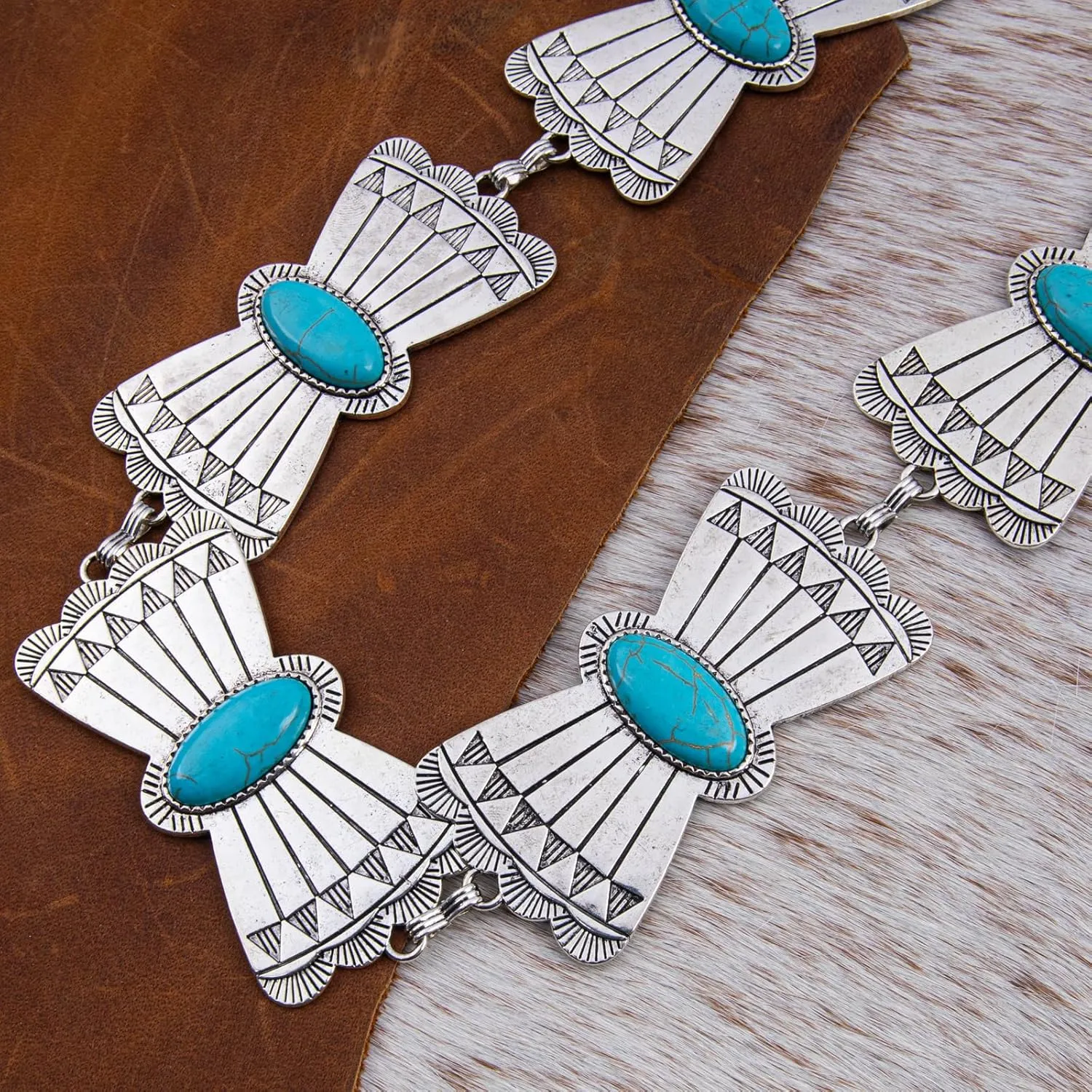 Rustic Couture's Western Concho Belt for Women Cowgirl Metal Country Chain Belt