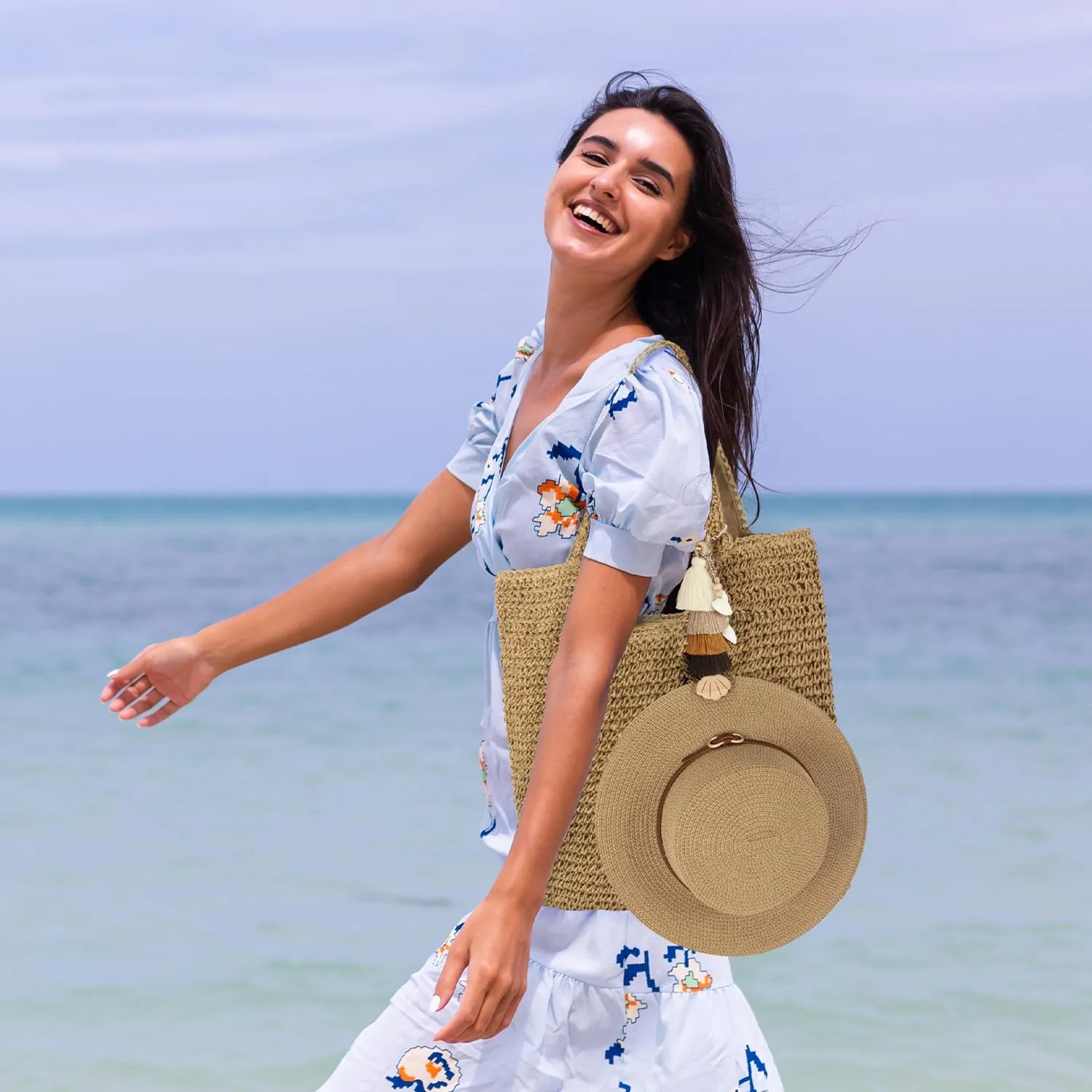 Straw Beach Tote Bag with Tassel Hat Clip for Travel Vocation, Lightweight Raffia Summer Shoulder Bag for Women