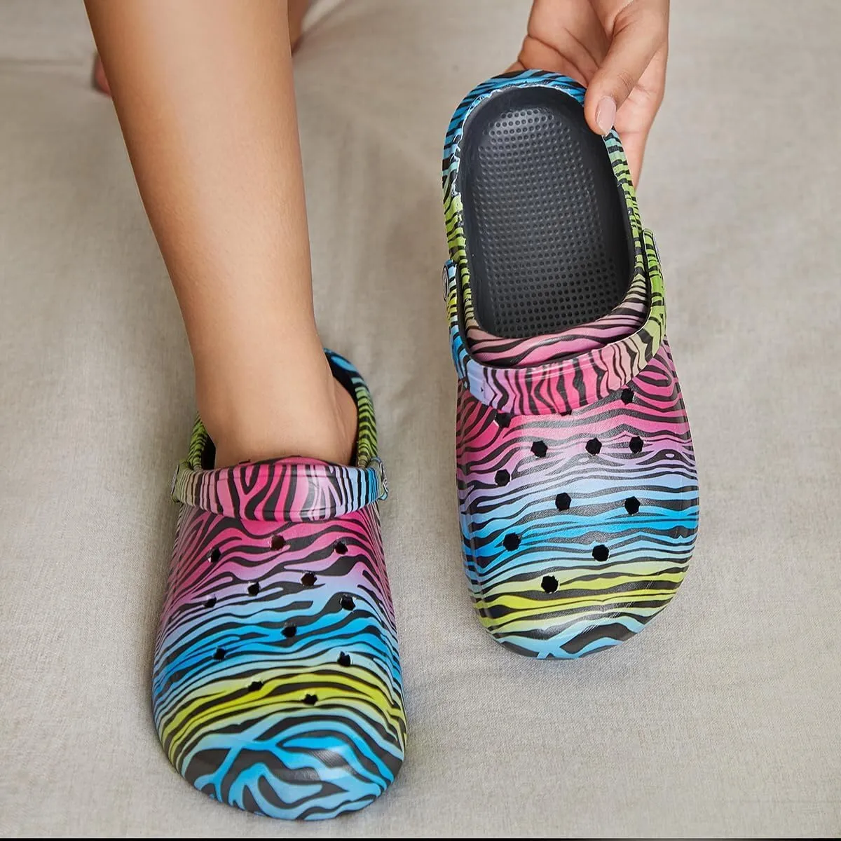Tie-dye Womens Clogs Lightweight Slip-on Garden Shoes Cheap Slippers/Sandals/Water Shoes