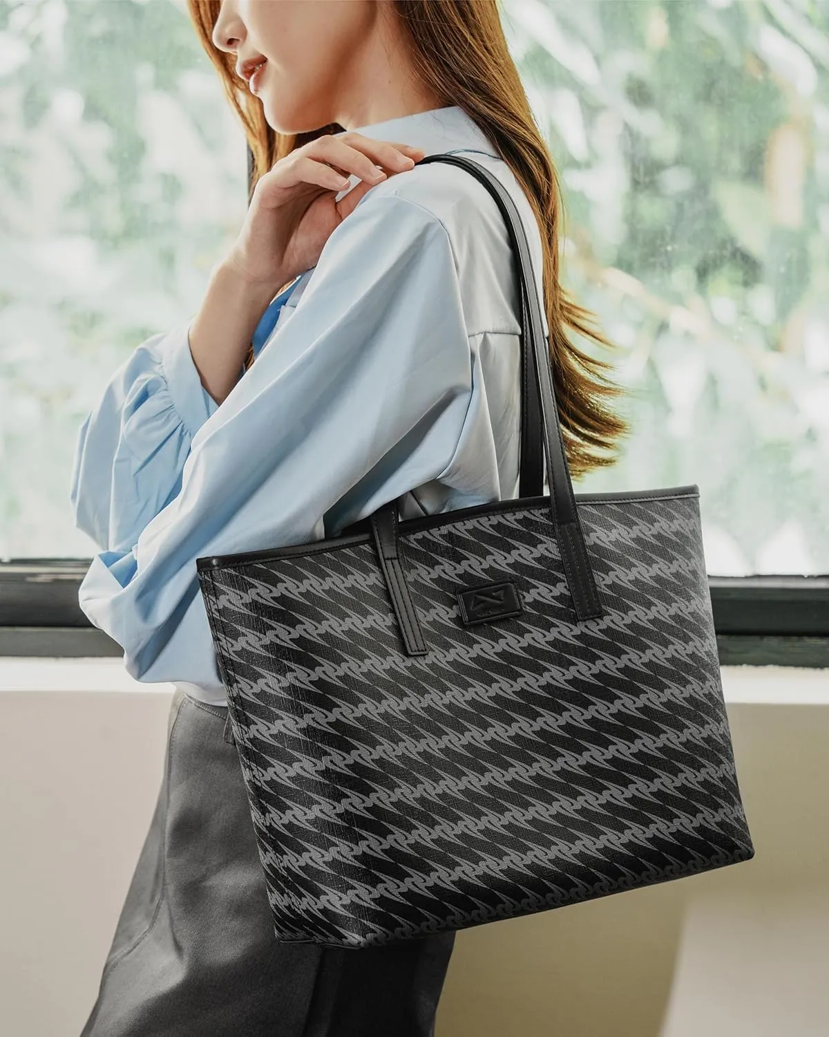Women's Thora Large Tote Bag