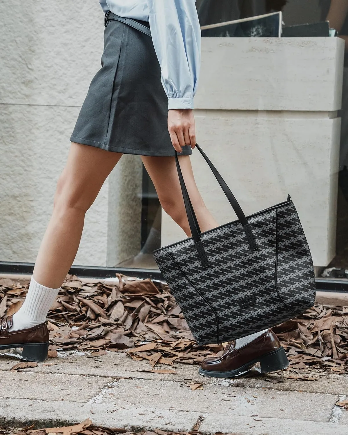 Women's Thora Large Tote Bag